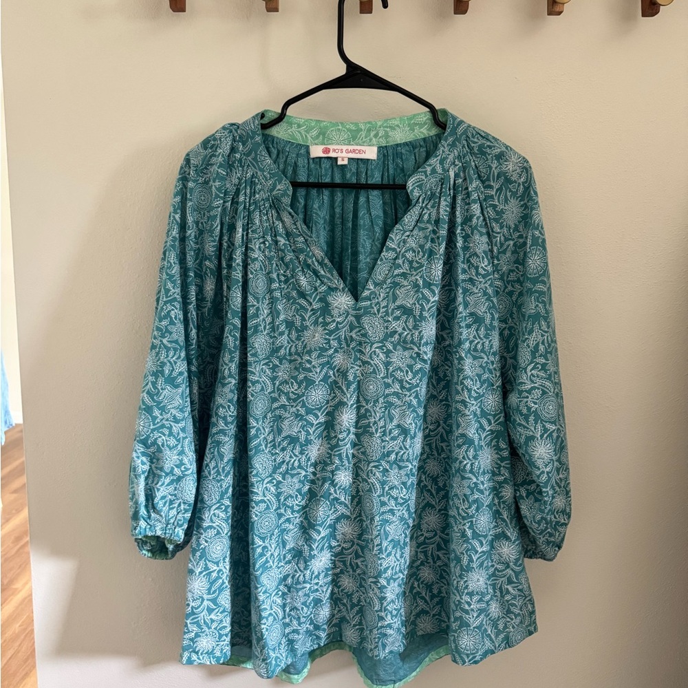 Ro's Garden Blue Amelia Marcia Top size Small